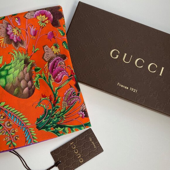 New Gucci Scarf Floral Orange Green Multicolor Flora Silk Wrap - Picture 1 of 16